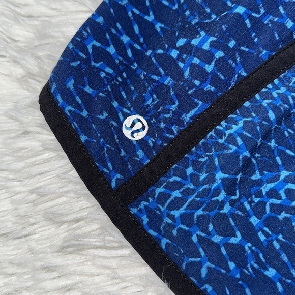 Lululemon Tracker Short III Samba Snake Kayak Blue Hero Blue - Picture 5 of 5